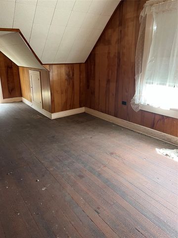 223 Walnut Street, New Ulm, TX 78950