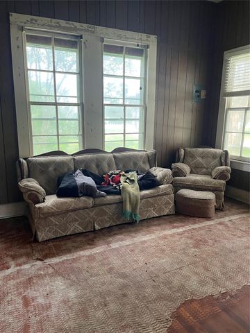 223 Walnut Street, New Ulm, TX 78950