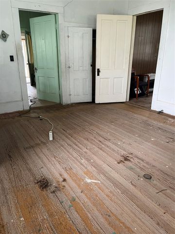 223 Walnut Street, New Ulm, TX 78950