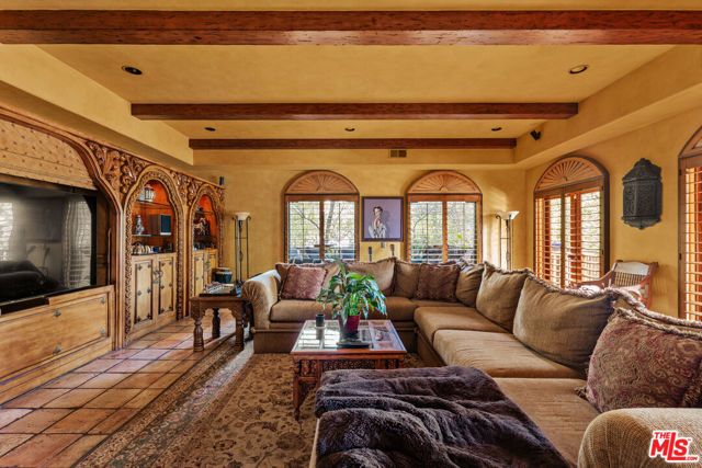 2774 La Castana Drive, Los Angeles, CA 90046