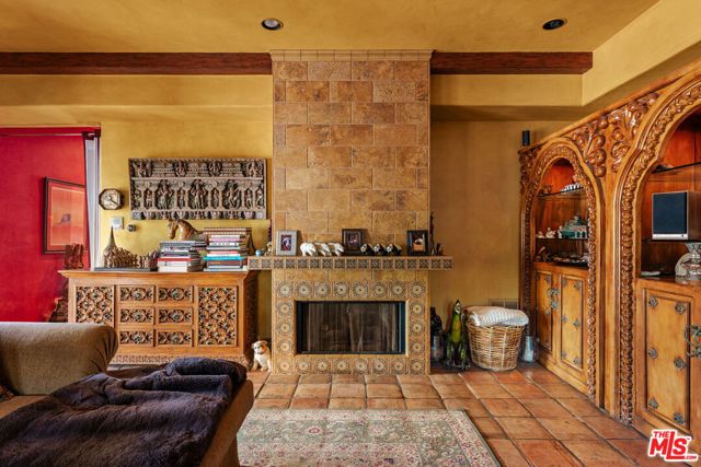 2774 La Castana Drive, Los Angeles, CA 90046