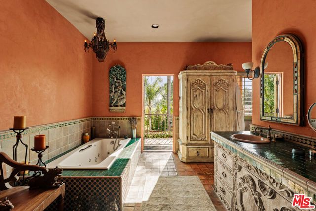 2774 La Castana Drive, Los Angeles, CA 90046