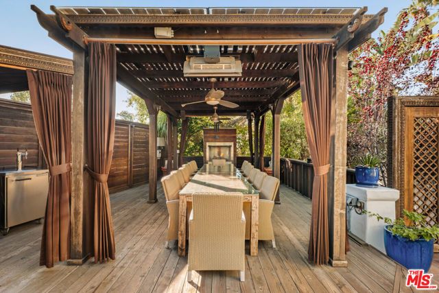 2774 La Castana Drive, Los Angeles, CA 90046