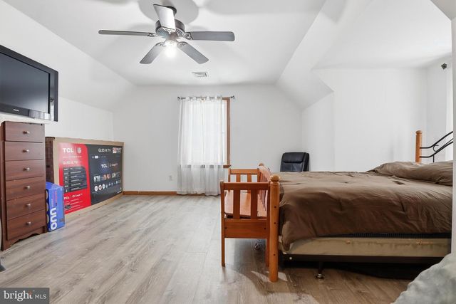 25 HAKE RD, Dover, PA 17315