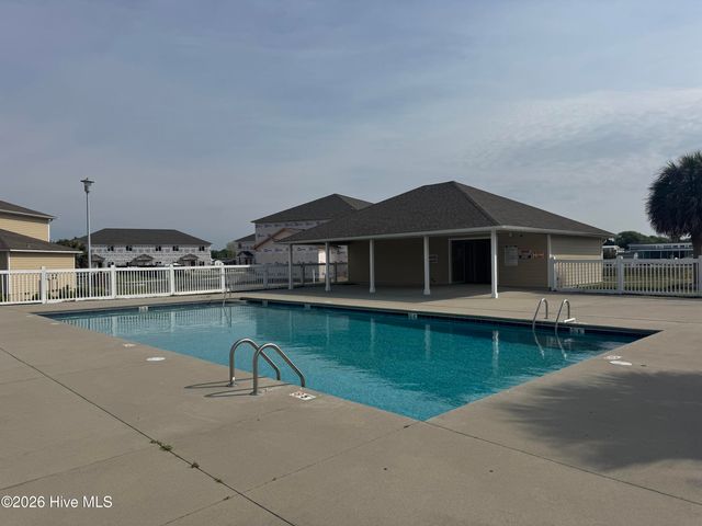 650 Cedar Point Boulevard F3, Cedar Point, NC 28584