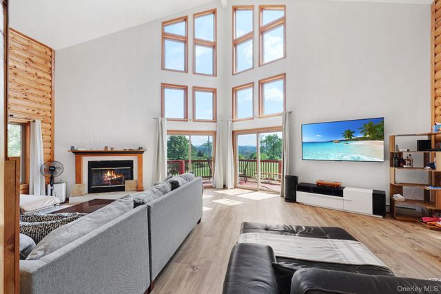 993 Hurd Road, Swan Lake, NY 12783