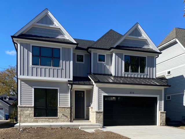 570 S Parkside Avenue, Elmhurst, IL 60126