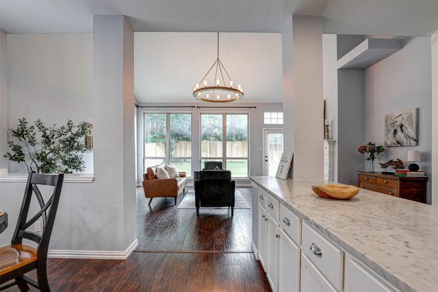 9128 Chardin Park Drive, Fort Worth, TX 76244