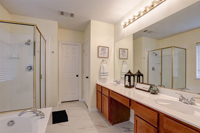 9128 Chardin Park Drive, Fort Worth, TX 76244