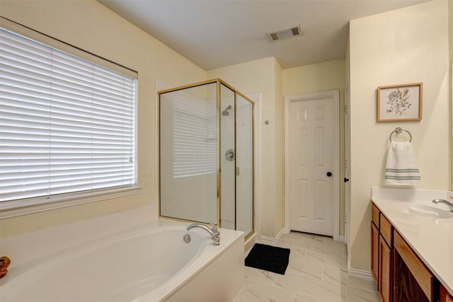9128 Chardin Park Drive, Fort Worth, TX 76244