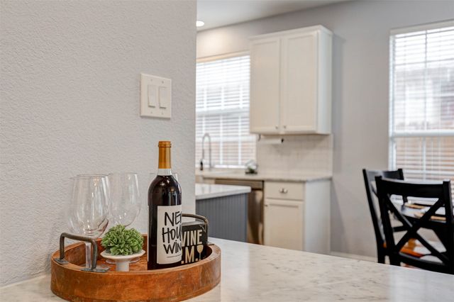 9128 Chardin Park Drive, Fort Worth, TX 76244