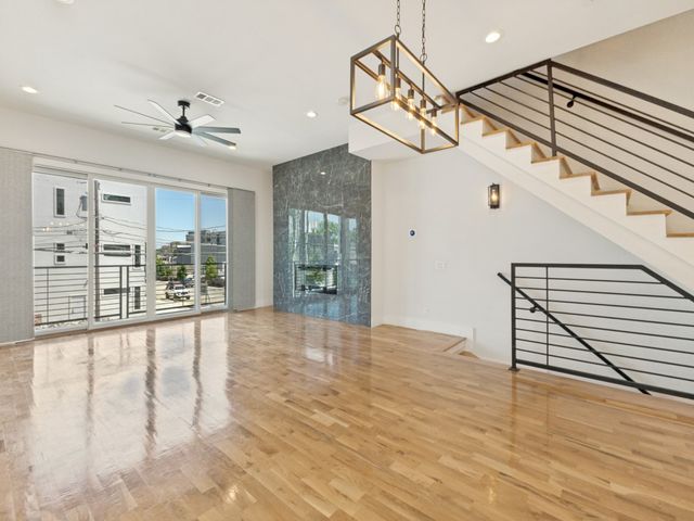 4119 Munger Avenue, Dallas, TX 75204