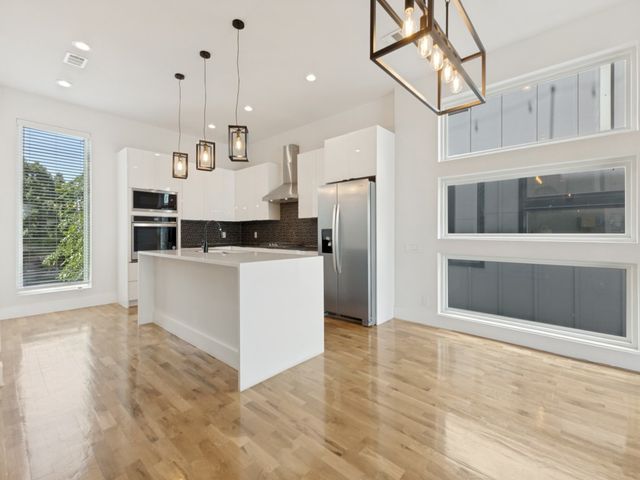 4119 Munger Avenue, Dallas, TX 75204