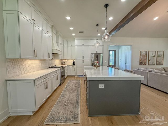 1544 Silver Lace Ct, Gulf Breeze, FL 32563