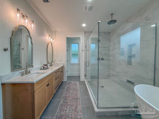 1544 Silver Lace Ct, Gulf Breeze, FL 32563
