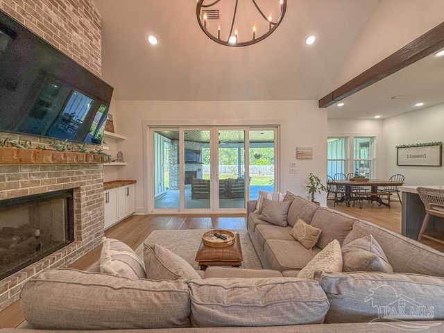 1544 Silver Lace Ct, Gulf Breeze, FL 32563