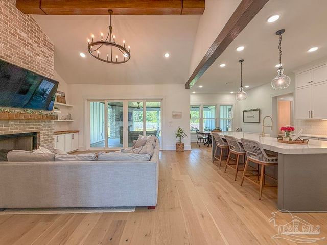 1544 Silver Lace Ct, Gulf Breeze, FL 32563