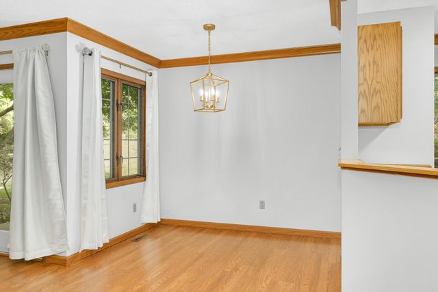 3563 Blue Jay Way 100, Eagan, MN 55123