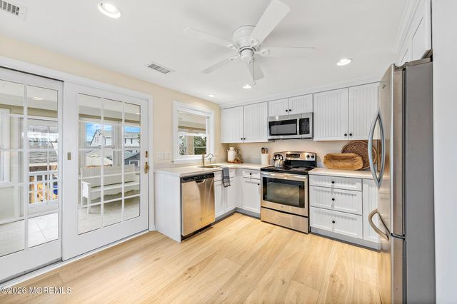 424 Iroquois Avenue, Beach Haven, NJ 08008