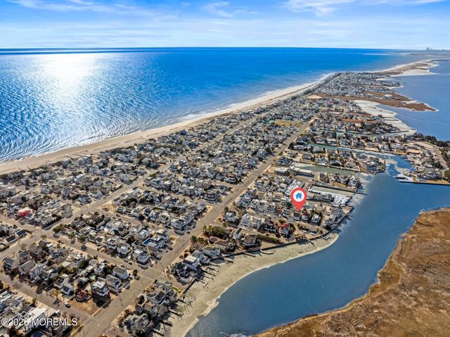 424 Iroquois Avenue, Beach Haven, NJ 08008