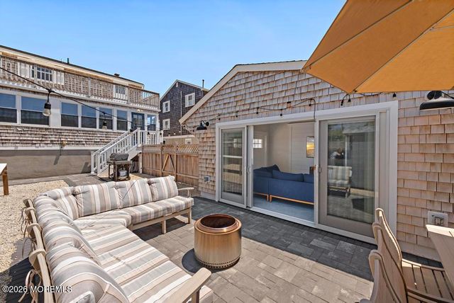424 Iroquois Avenue, Beach Haven, NJ 08008