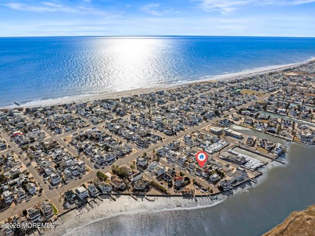 424 Iroquois Avenue, Beach Haven, NJ 08008