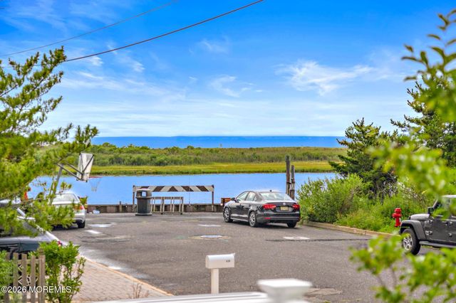 424 Iroquois Avenue, Beach Haven, NJ 08008