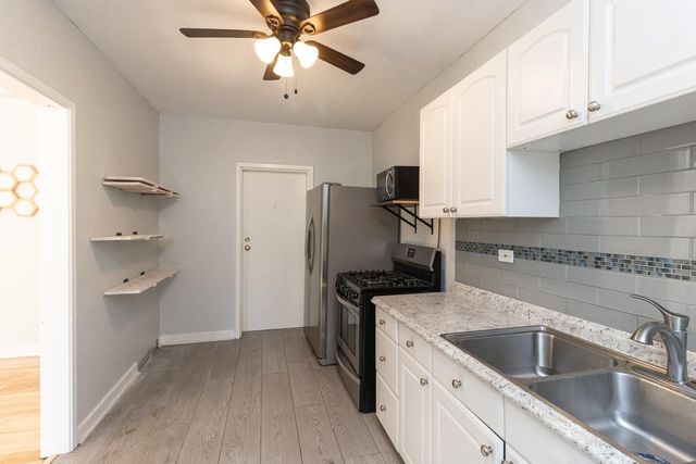 3128 W Bde Maka Ska Boulevard 415, Minneapolis, MN 55416