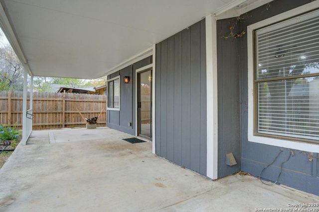 7291 Shadow Ridge, San Antonio, TX 78250