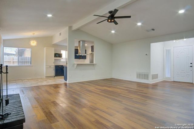 7291 Shadow Ridge, San Antonio, TX 78250