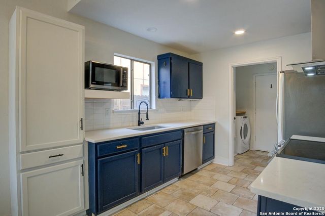 7291 Shadow Ridge, San Antonio, TX 78250