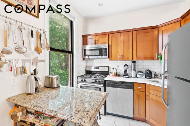 137 Putnam Avenue, New York City, NY 11238