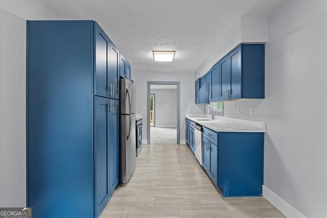 2635 Picardy Circle S B, College Park, GA 30349