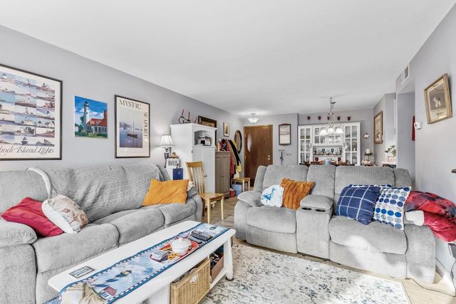 1618 S 115th COURT #104, West Allis, WI 53214