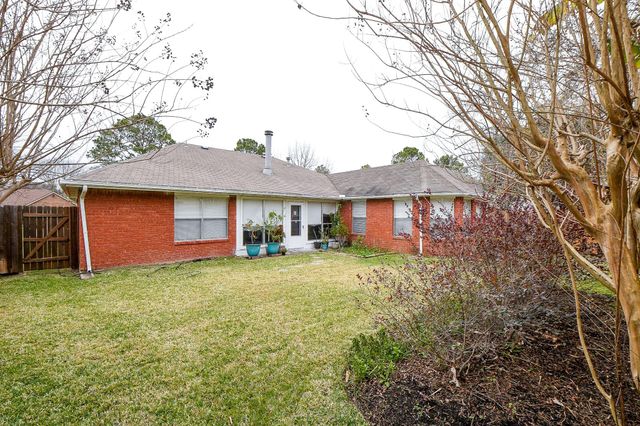 1230 Mountain Lake Drive, Missouri City, TX 77459