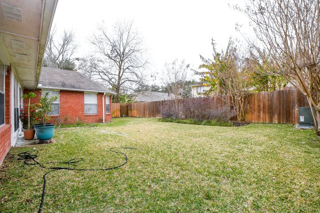 1230 Mountain Lake Drive, Missouri City, TX 77459