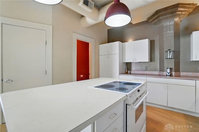 18 S Saint Clair Street 203, Dayton, OH 45402
