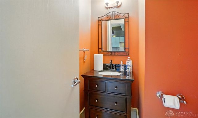 18 S Saint Clair Street 203, Dayton, OH 45402