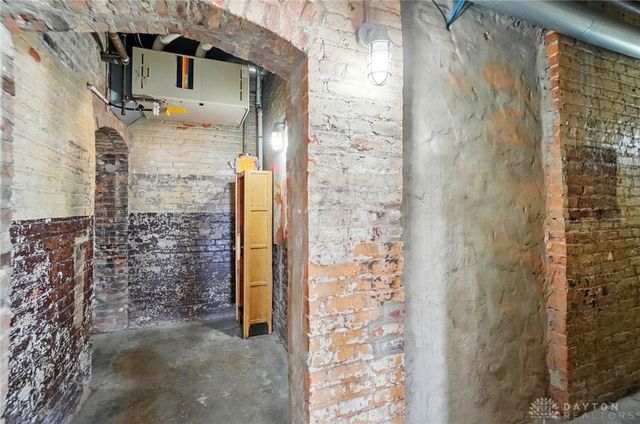 18 S Saint Clair Street 203, Dayton, OH 45402