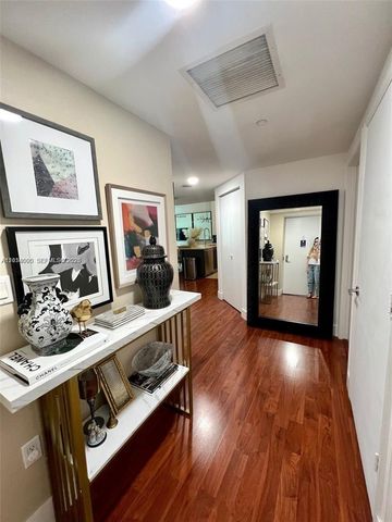 500 Brickell Avenue 1410, Miami, FL 33131