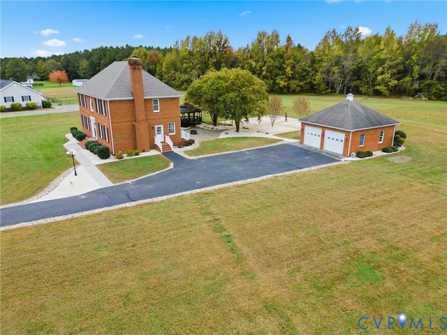 2004 Cold Cheer Dr, Tappahannock, VA 22560