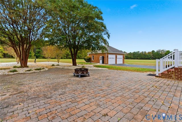 2004 Cold Cheer Dr, Tappahannock, VA 22560