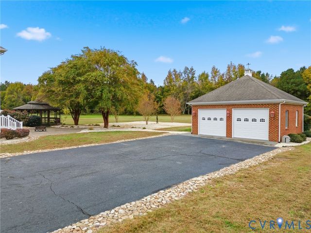 2004 Cold Cheer Dr, Tappahannock, VA 22560