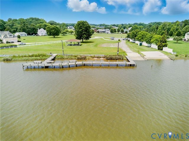 2004 Cold Cheer Dr, Tappahannock, VA 22560