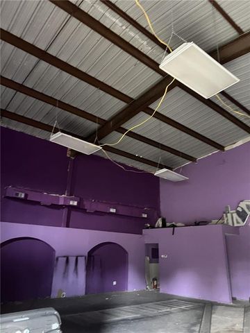 908-932 S Cesar Chavez Road S, Edinburg, TX 78542