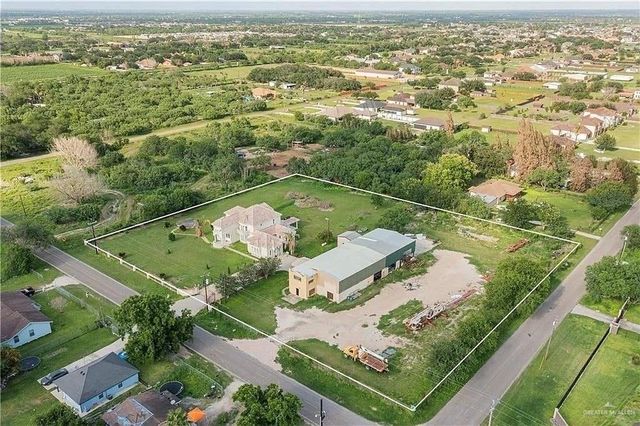 908-932 S Cesar Chavez Road S, Edinburg, TX 78542