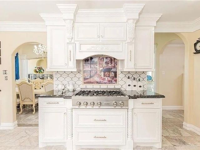 908-932 S Cesar Chavez Road S, Edinburg, TX 78542