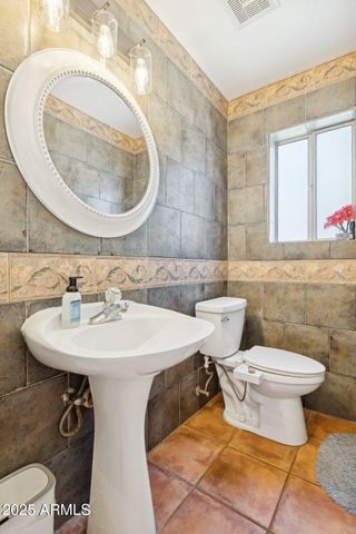 83 N AMBER Court, Chandler, AZ 85225