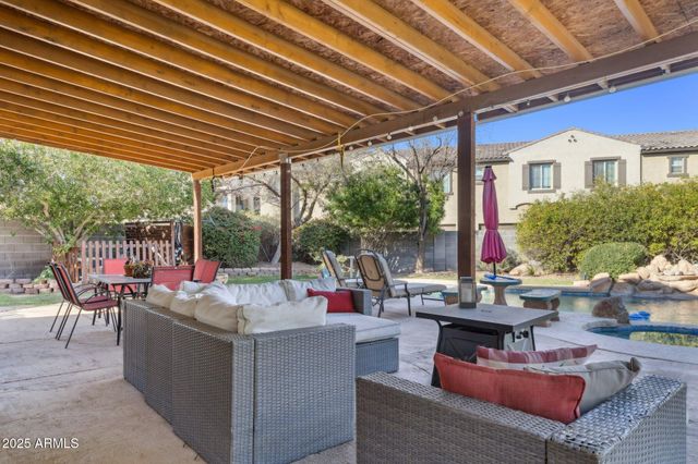 83 N AMBER Court, Chandler, AZ 85225