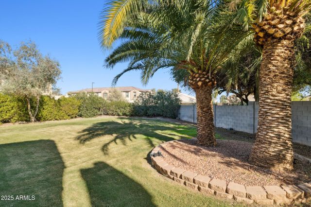 83 N AMBER Court, Chandler, AZ 85225